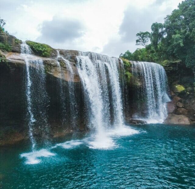 cropped-shillong-waterfall-meghalaya.jpeg